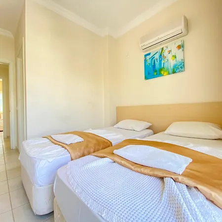 Апартаменты Gold 6 *