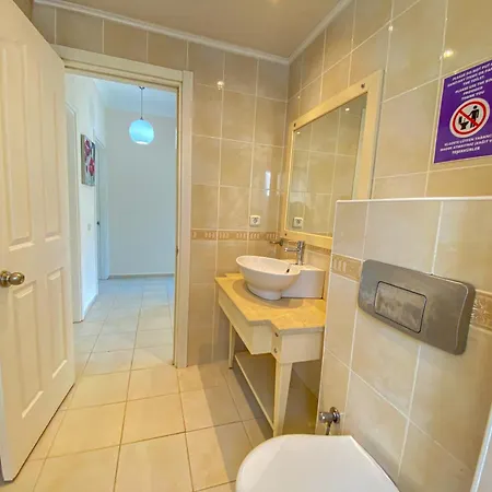 Gold 6 Апартаменты *