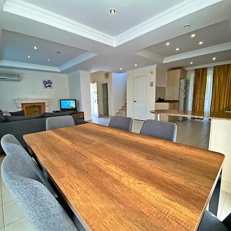 Апартаменты Gold 6 *